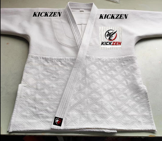 Judo Gi – Kampfsportanzug für Kinder & Erwachsene | Weiß, Schwarz, Blau